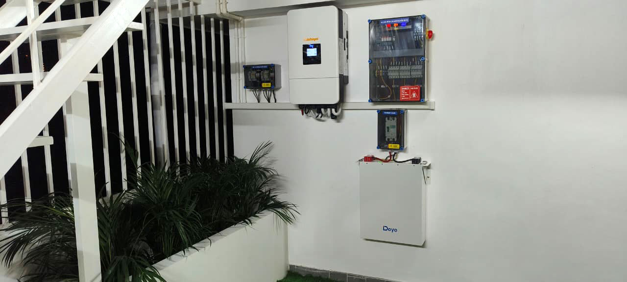 Image of 12KW HYBRID SOLAR SYSTEM project in PATTURAIKKAL, THRISSUR